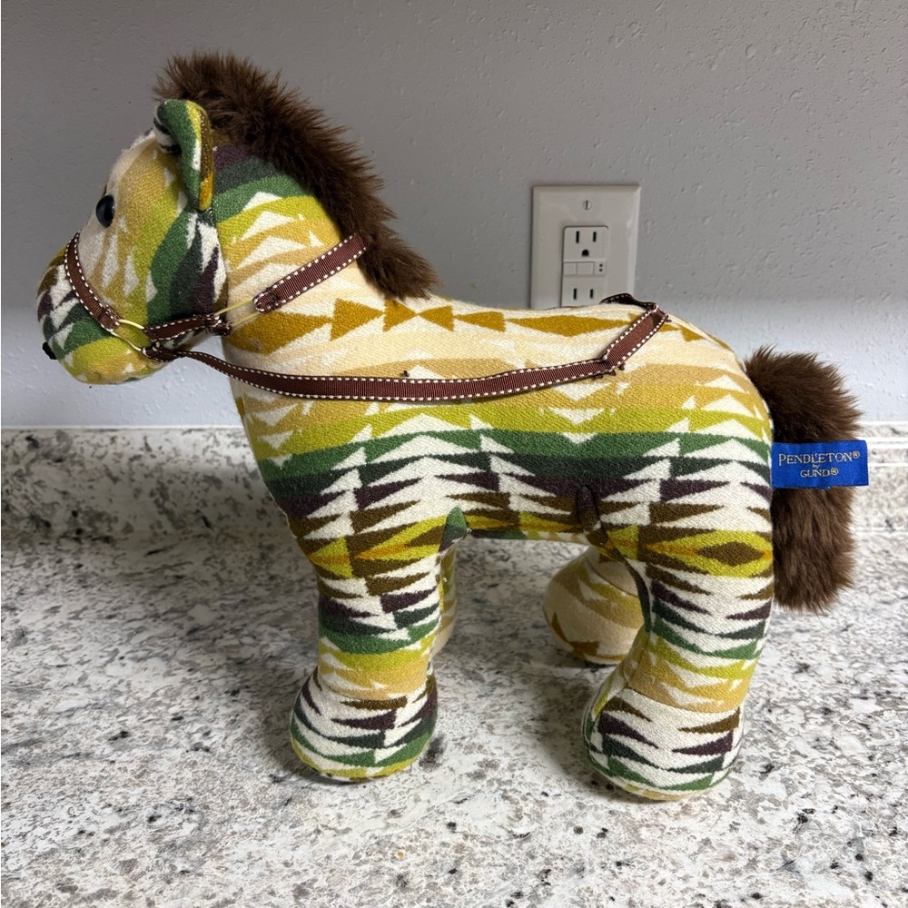 Pendleton by GUND Franklin Plush Horse Southwestern Blanket 14”.
